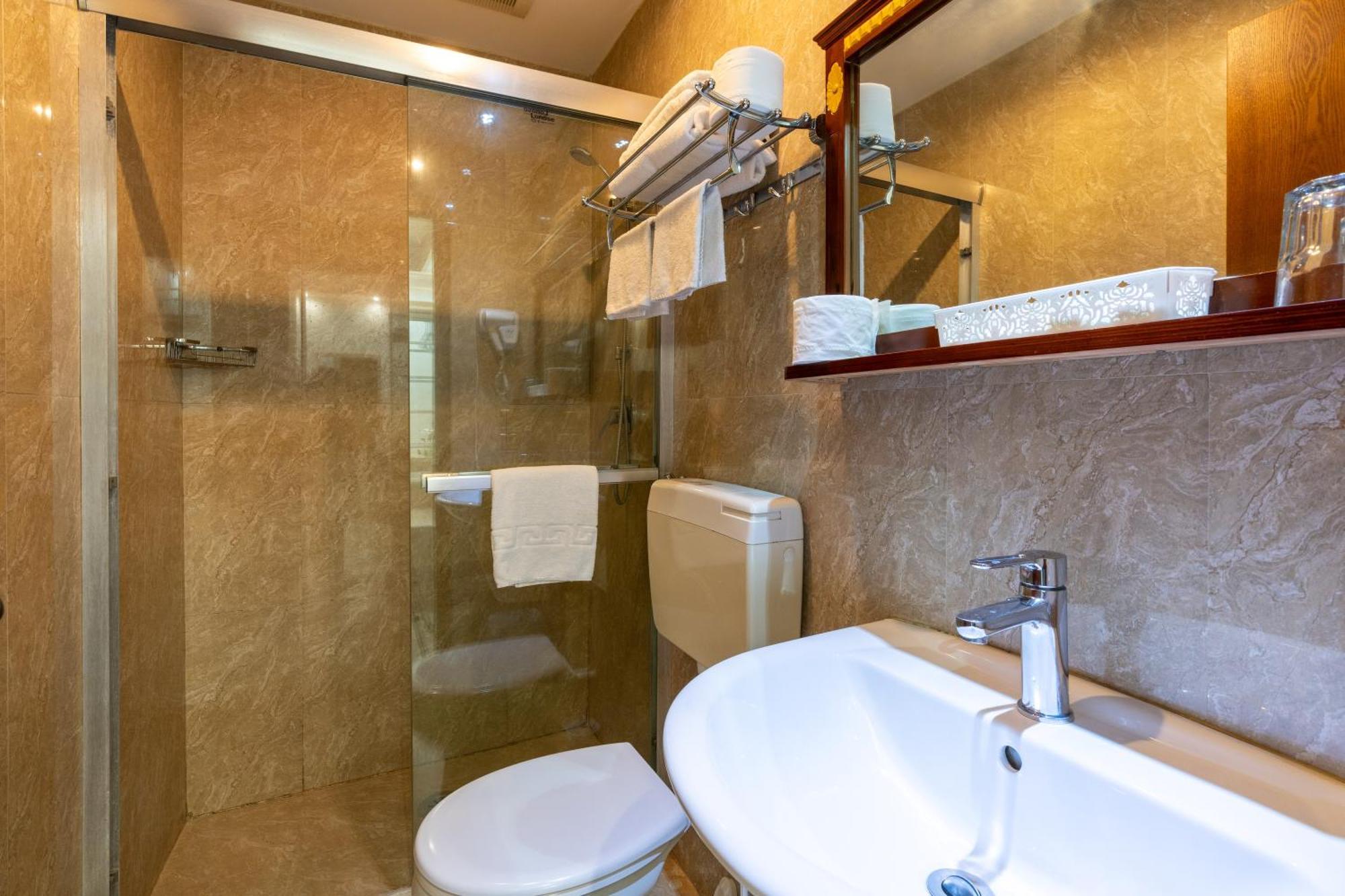 Leone D'Oro Guesthouse - Close To Piazza Vittorio Rome Luaran gambar