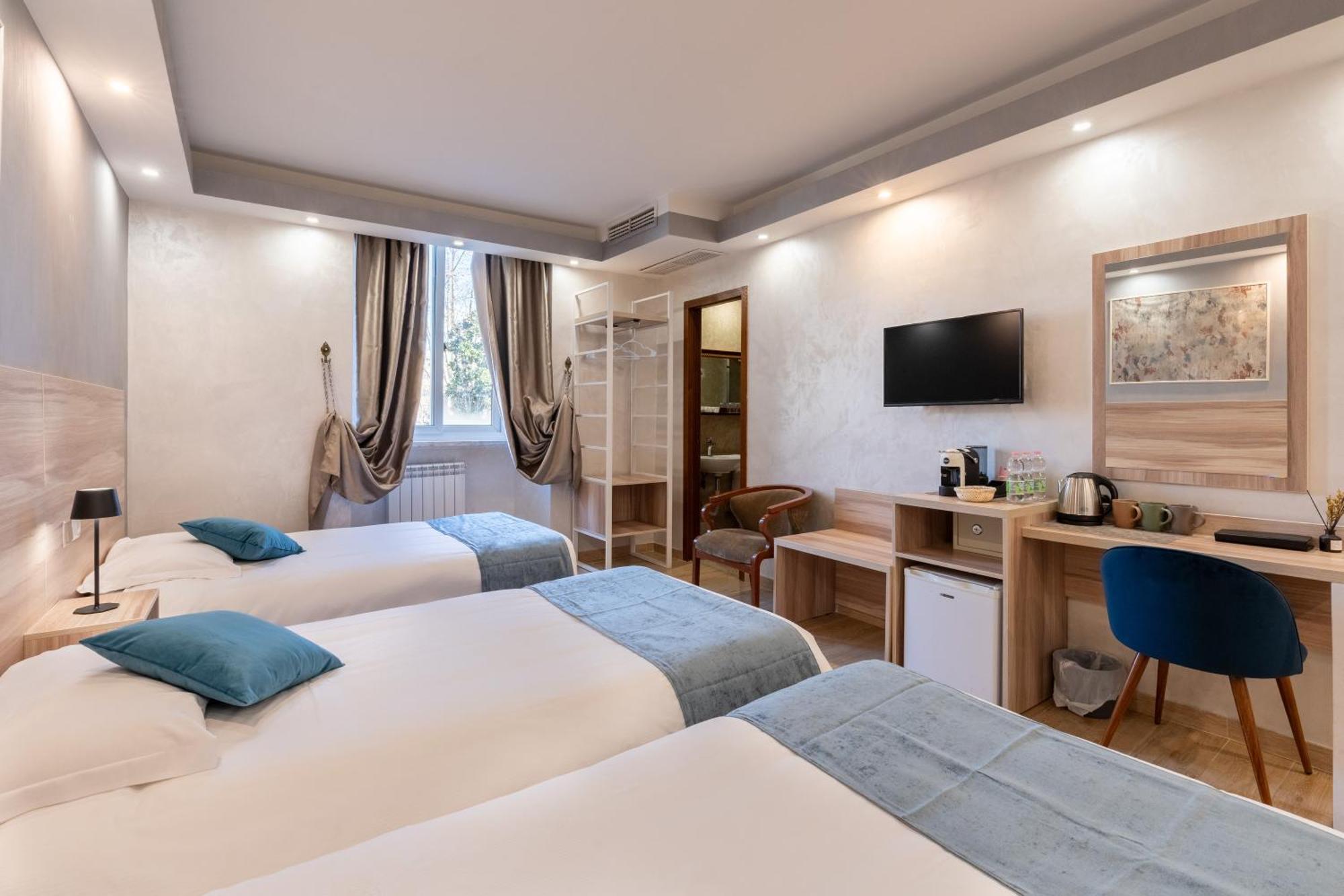 Leone D'Oro Guesthouse - Close To Piazza Vittorio Rome Luaran gambar